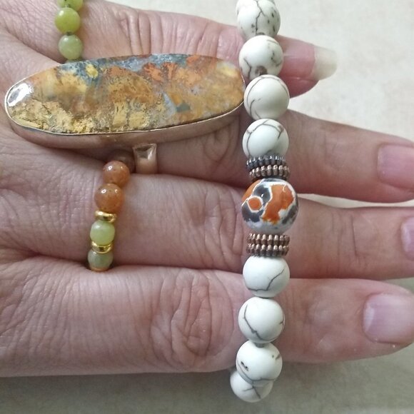 🍂🍁🍃 3/$25! Unisex Tom/Boy Bracelet - Small Wrist - Howlite + Fire Agate Beads - Picture 1 of 6